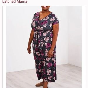 Latched Mama Jumpsuit size XS 💖